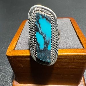 Unique Handmade Vintage Sterling Silver Bright Blue & Black Turquoise Ring 7.5